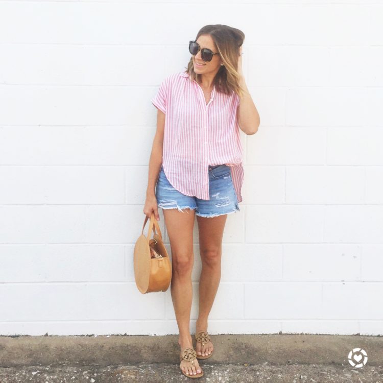 An easy look to transition from summer to fall. Opt for a casual, breezy top that can be worn with shorts or denim jeans!