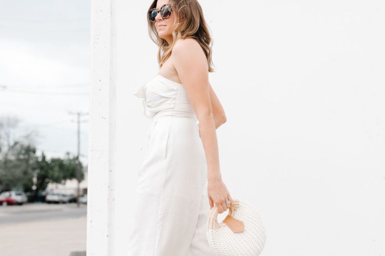 Styling a jumpsuit can be easy. It's an easy way to make a statement! Learn some easy ways to style a white jumpsuit for this Spring and Summer.