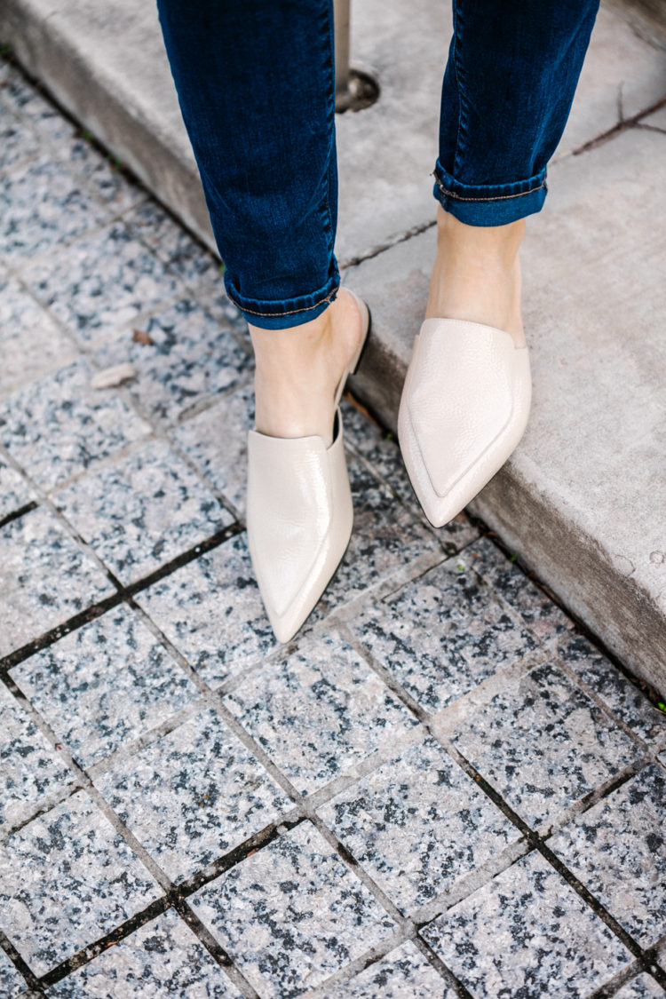 everlane women neutral leather mules
